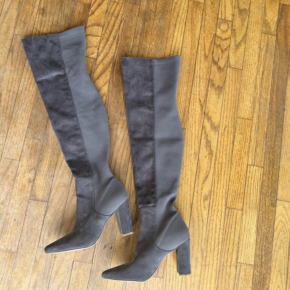 Steve Madden never worn tall dark grey suede boots